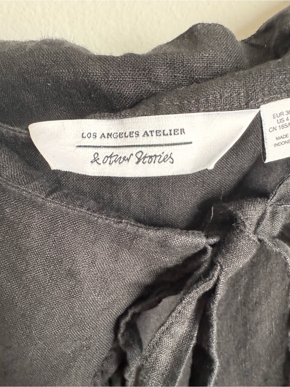 & Other Stories 100% Linen Black Wrap Mini Skirt Size US 4 Ruffle Hem Boho - Picture 4 of 12